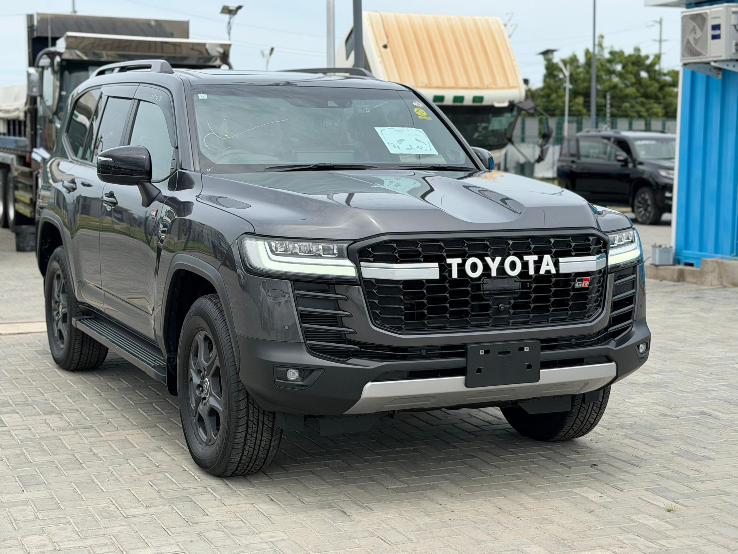 2024 TOYOTA LANDCRUISER 300 GR SPORTS 3.5L TWIN TURBO